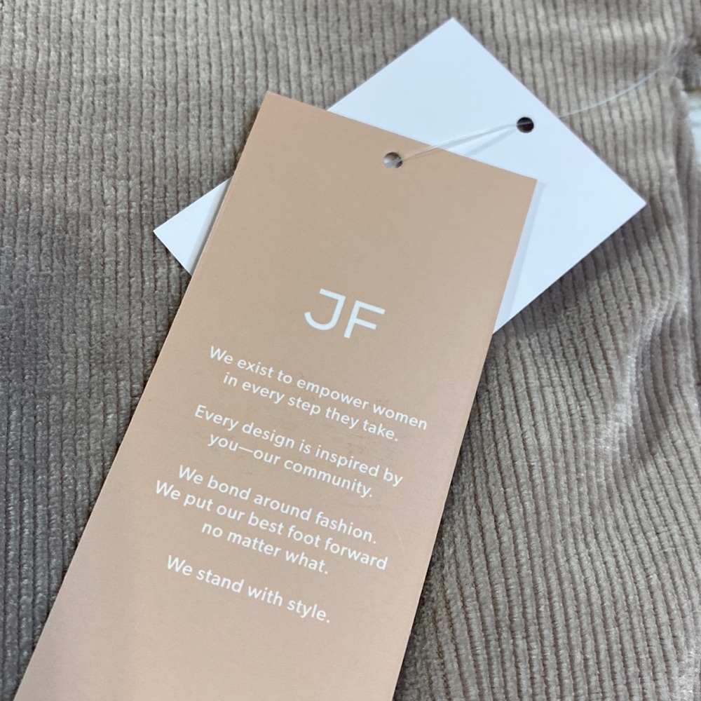 JustFab NWT Cozy Velour Zip Front Sweatshirt - Picture 7 of 16